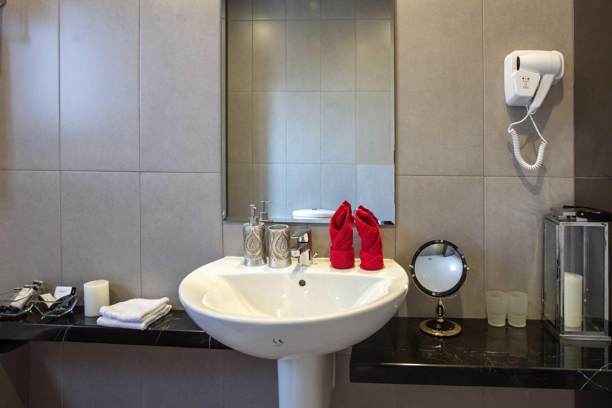 Loumage Suites And Spa Манама Экстерьер фото